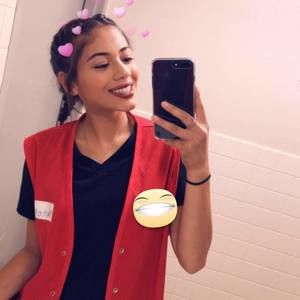 Meet your Posher, Machelle